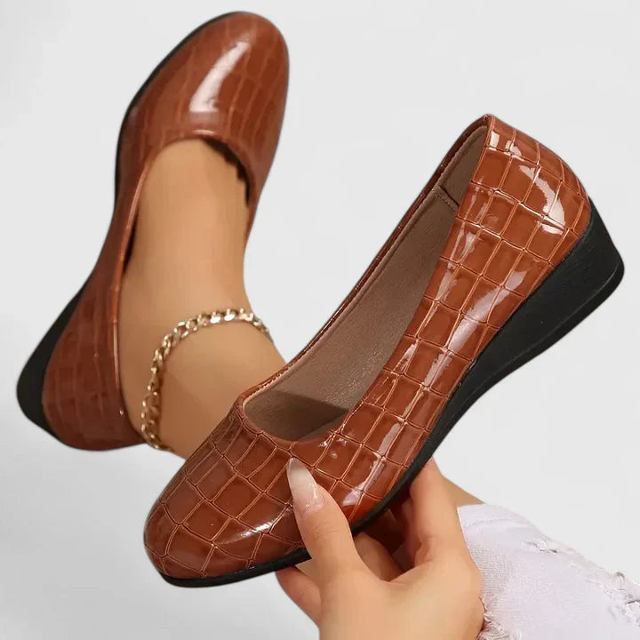 Valenne™ Orthopedic Shoes – Comfort You Can Feel